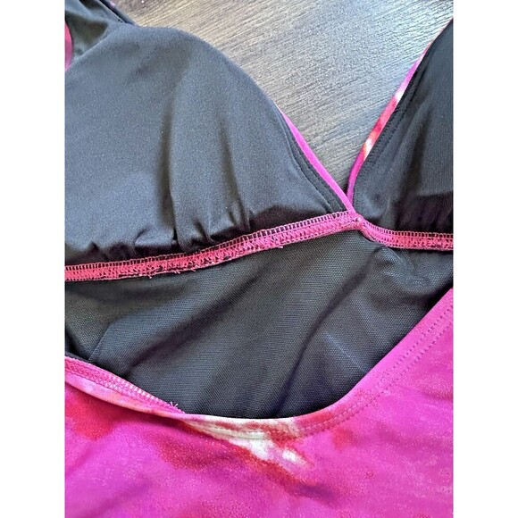 DKNY Women's Tie-Back Halter-Style one piece swimsuit Pink Multicolor Size Small - Picture 10 of 11